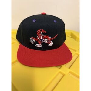 Toronto Raptors SnapBack Hat Mitchell &Ness NBA Old Logo Classics Black Red